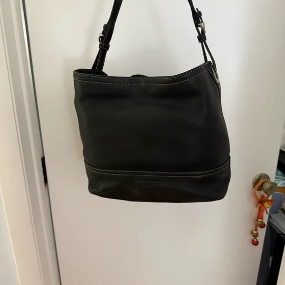 Coach Black Leather Shoulder Bag - Picture 2 of 6